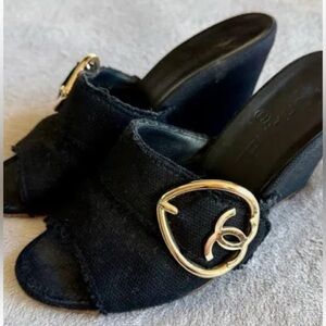 Chanel Black Women's platform Shoes with Gold Accent Size 8